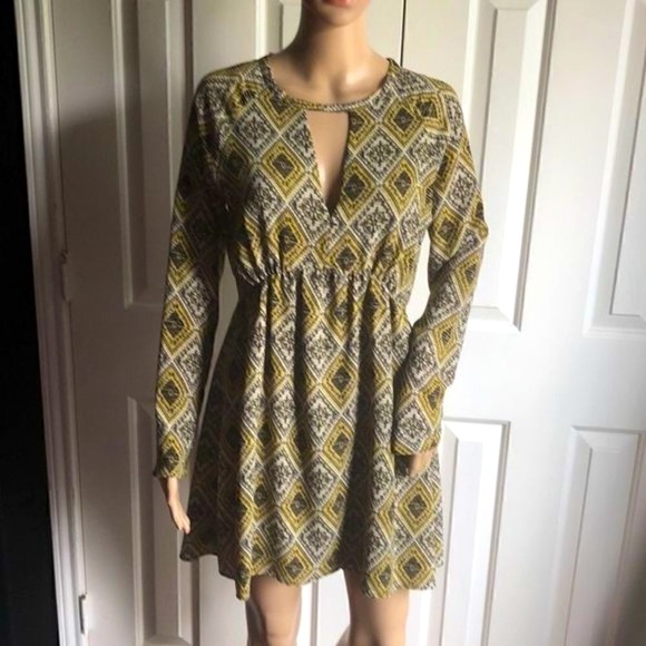 Pearle 88 Dress Size Small - Picture 2 of 5